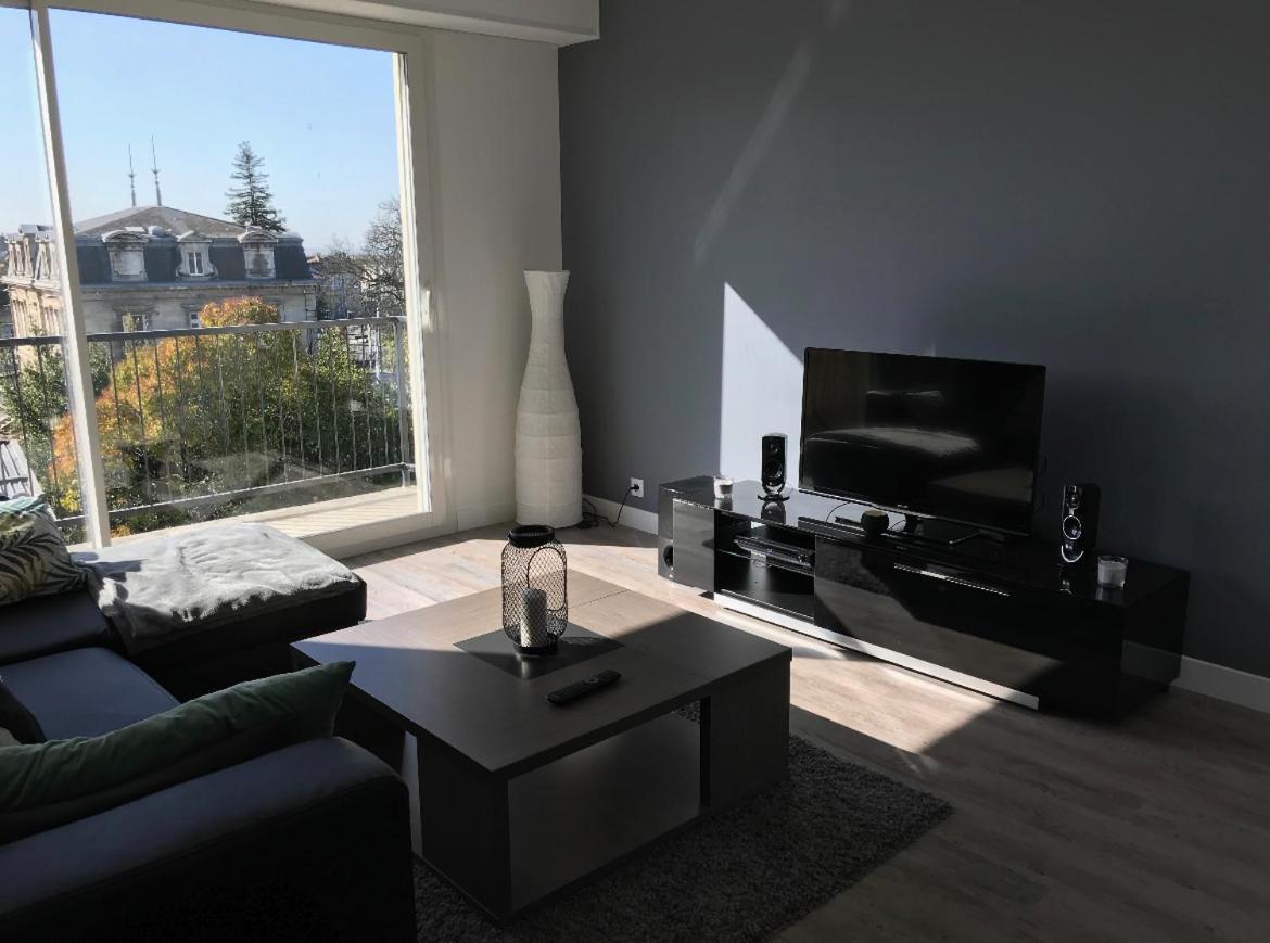 Superbe Appartement Proche Bordeaux Pied Du Tram Lormont Ngoại thất bức ảnh